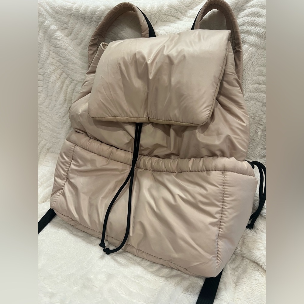 Street Level Cream Puffer Backpack
